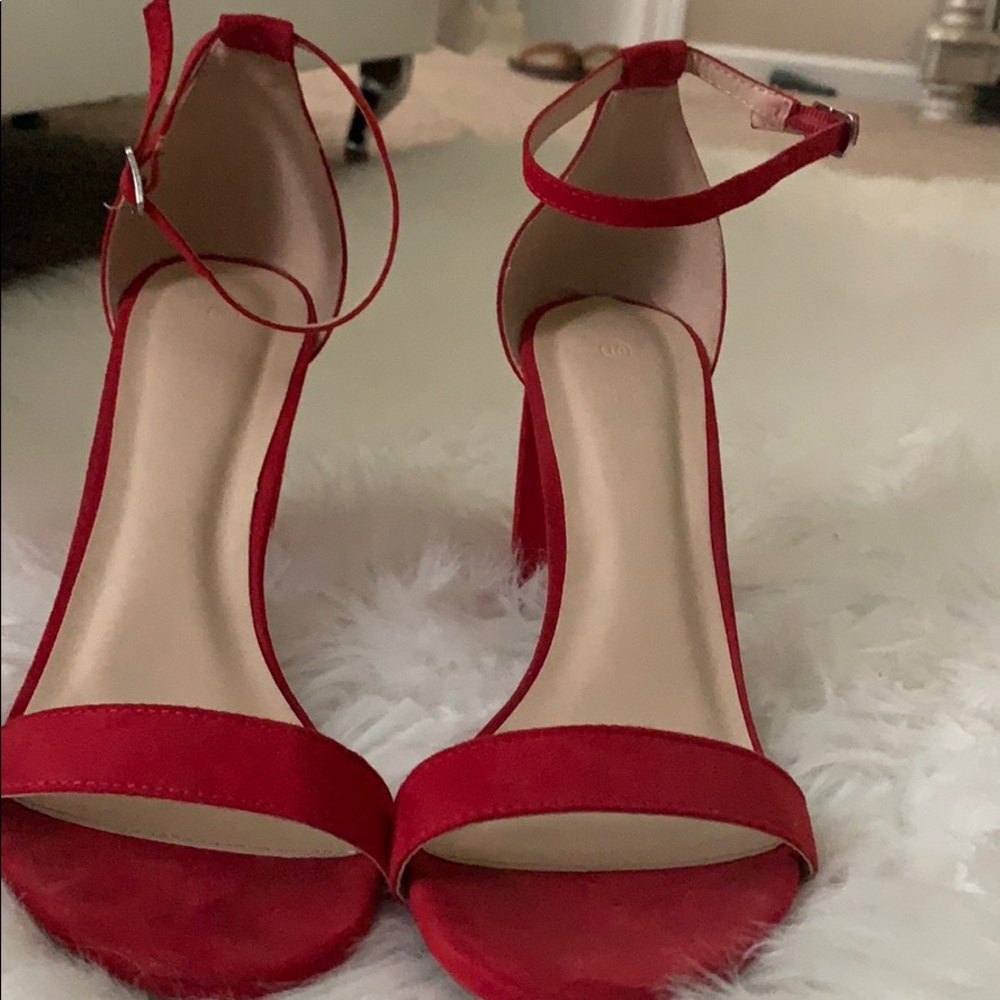 Red Rouge comfortable heels